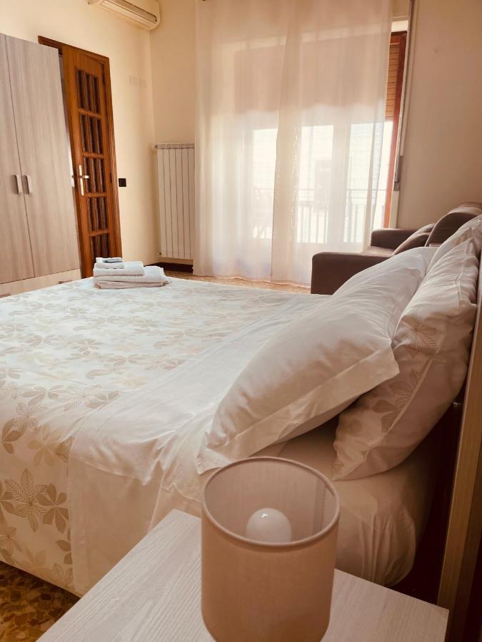 B&B Stella In Centro Салерно Экстерьер фото